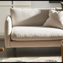 Bjorn højrevendt sofa med pufafslutning