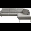 Larvik højrevendt hjørnesofa med pufafslutning