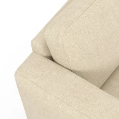 Lean højrevendt hjørnesofa med pufafslutning