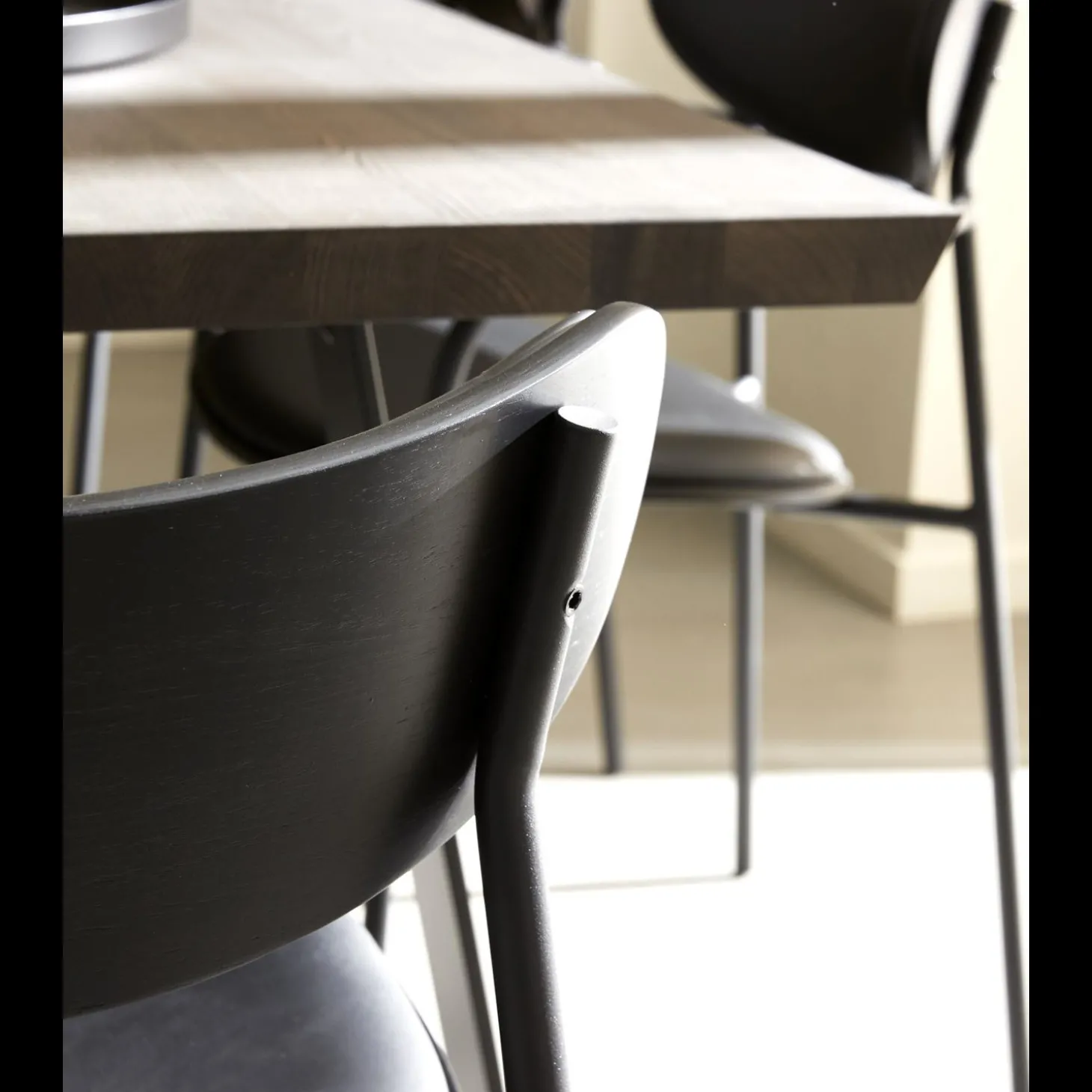 Timber 240 x 100 x 75 cm Spisebord 240 x 100 x 74 cm
